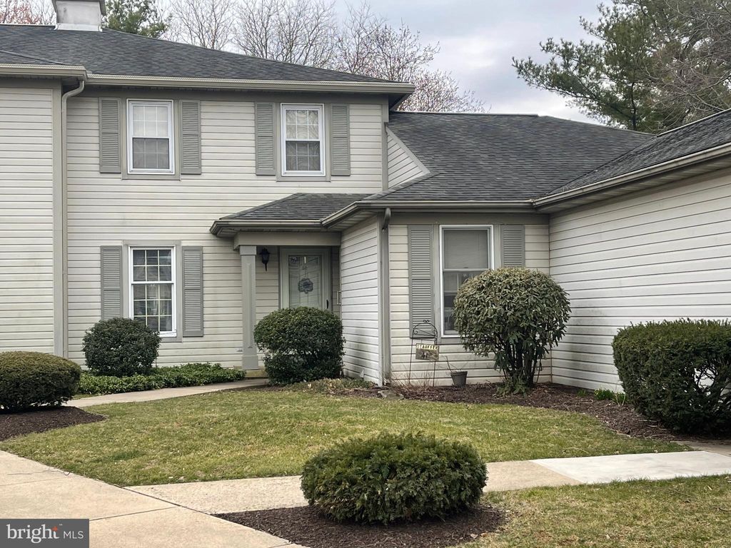 Photo of 41 ASHLEA VLG, NEW HOLLAND, PA 17557 (MLS # PALA2040784)