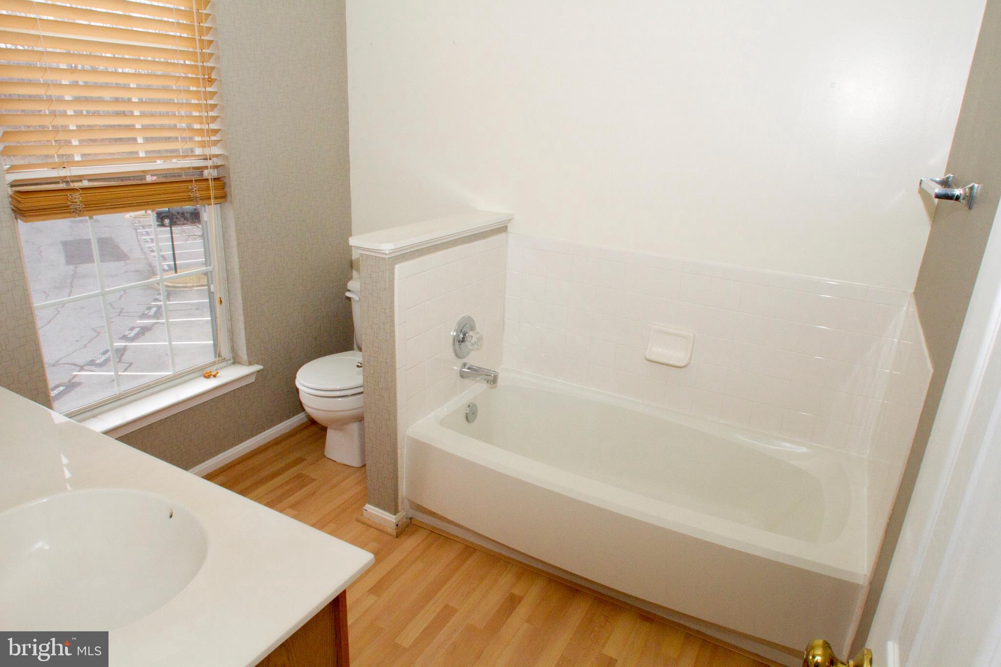 PENNSYLVANIA CROSSING - Residential Lease