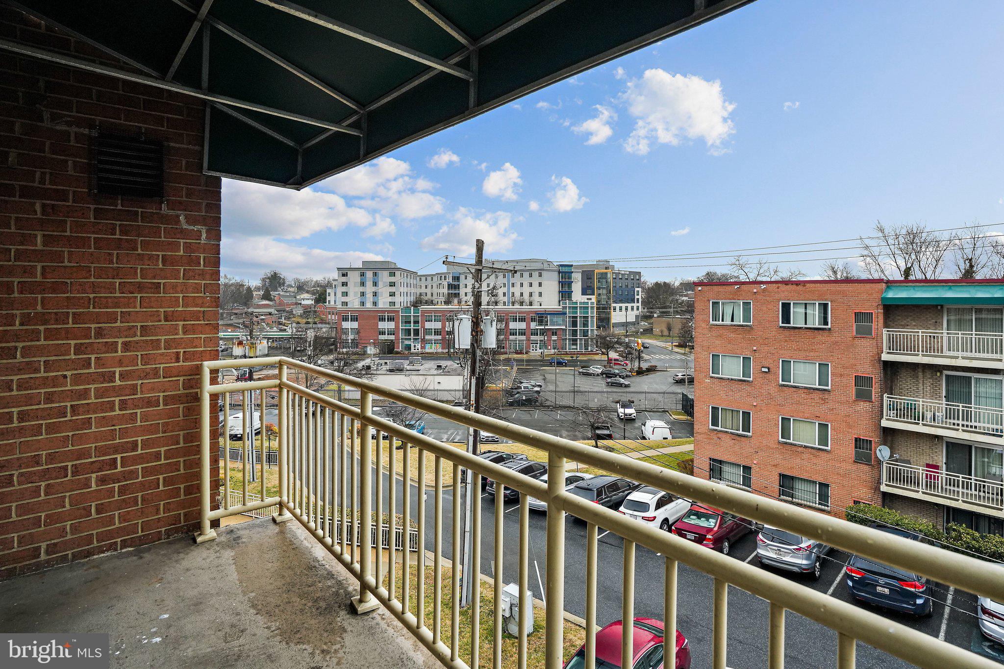 4270 EAST CAPITOL STREET NE 301