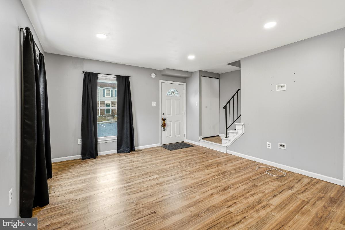 BELMONT - Residential Lease