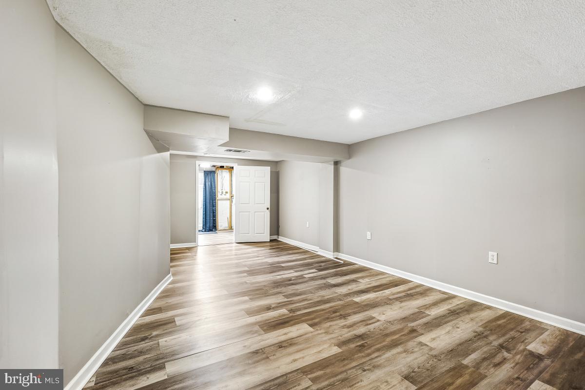 BELMONT - Residential Lease