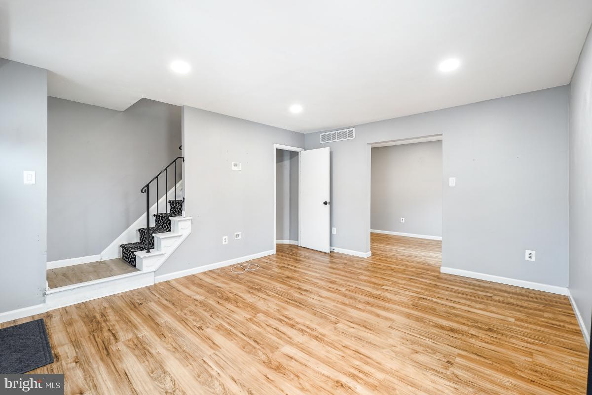 BELMONT - Residential Lease