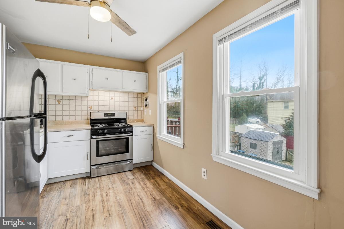 BELMONT - Residential Lease