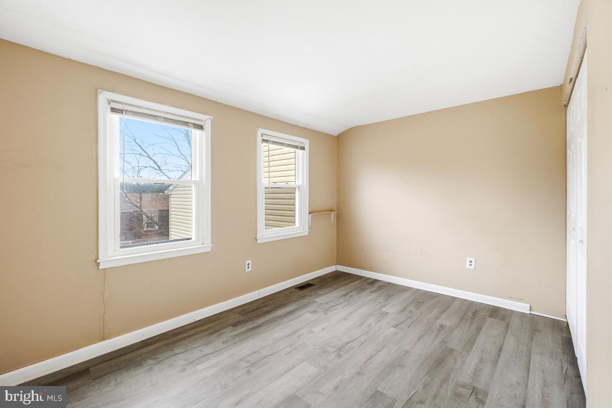 BELMONT - Residential Lease