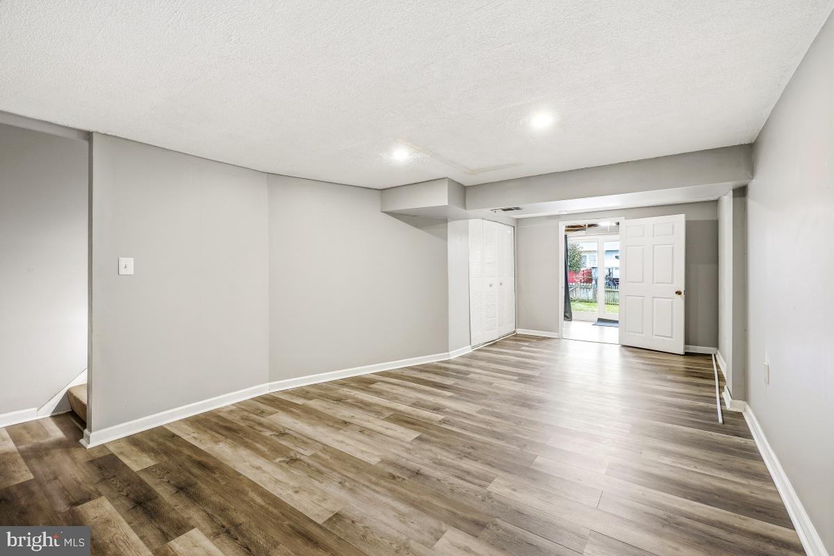 BELMONT - Residential Lease