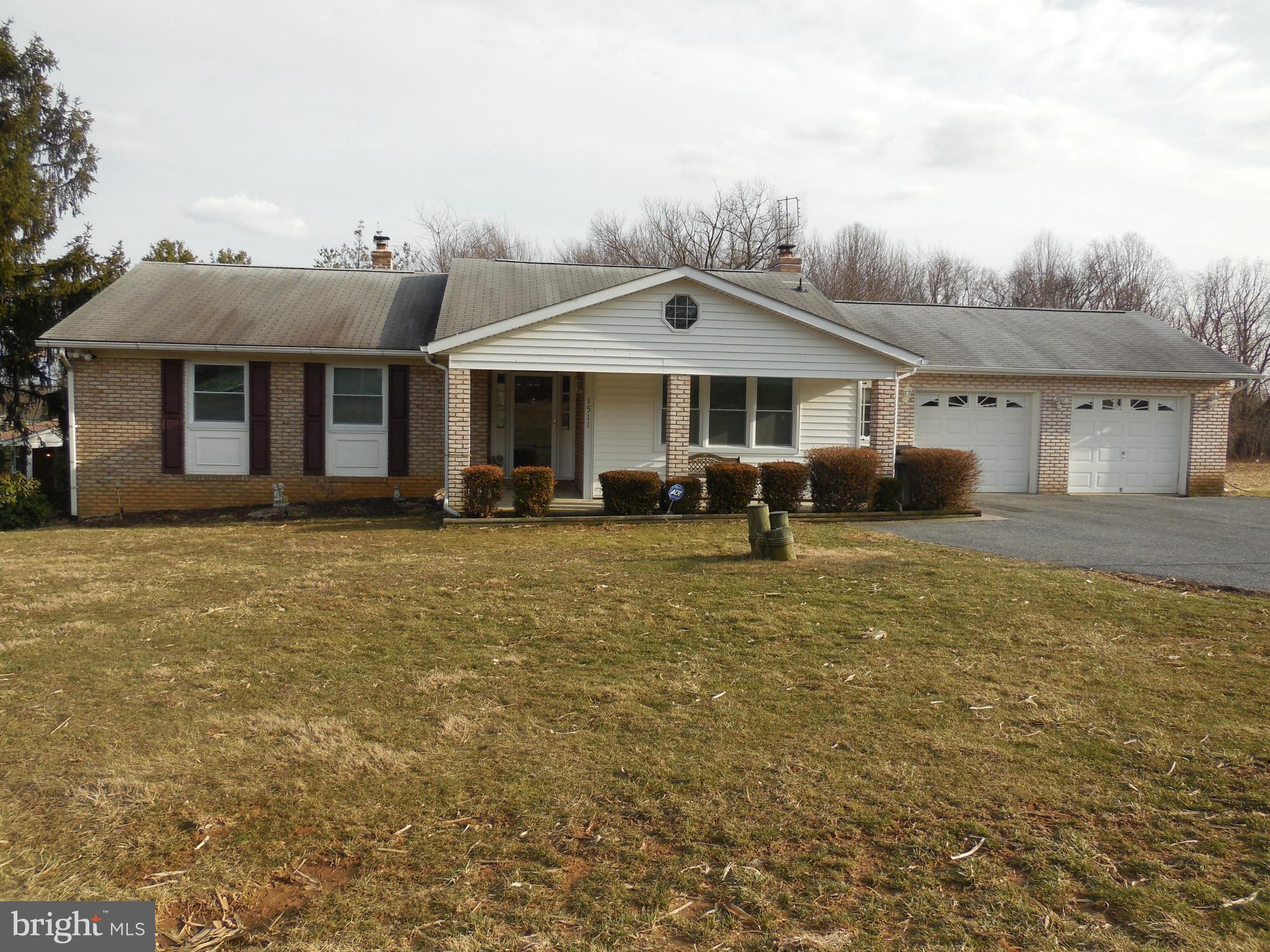 LAWNDALE ACRES - Residential