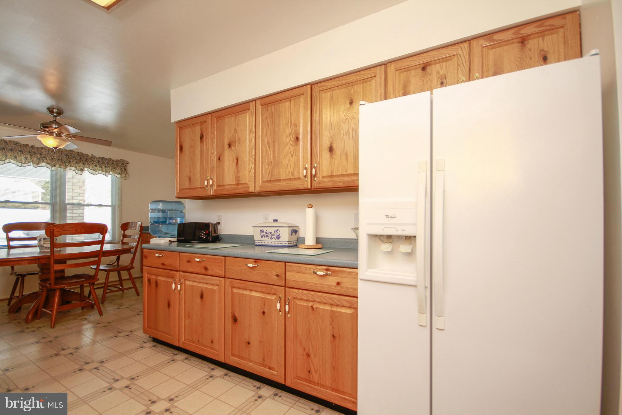 LAWNDALE ACRES - Residential