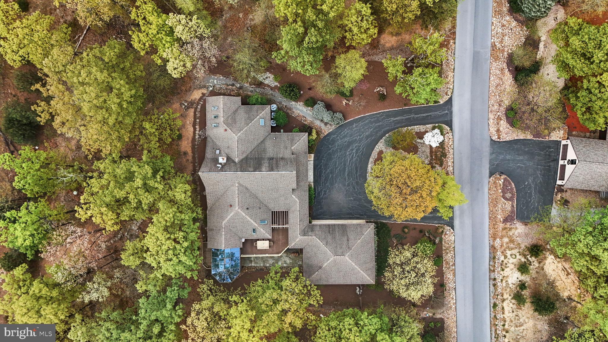 THE WOODS - Residential