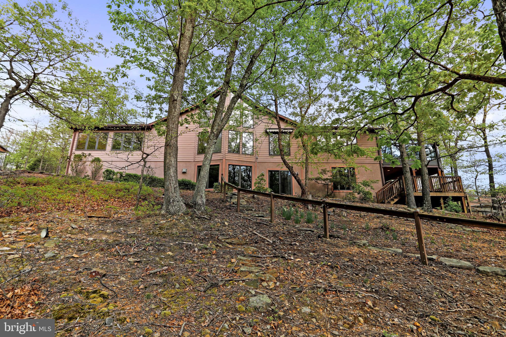 THE WOODS - Residential