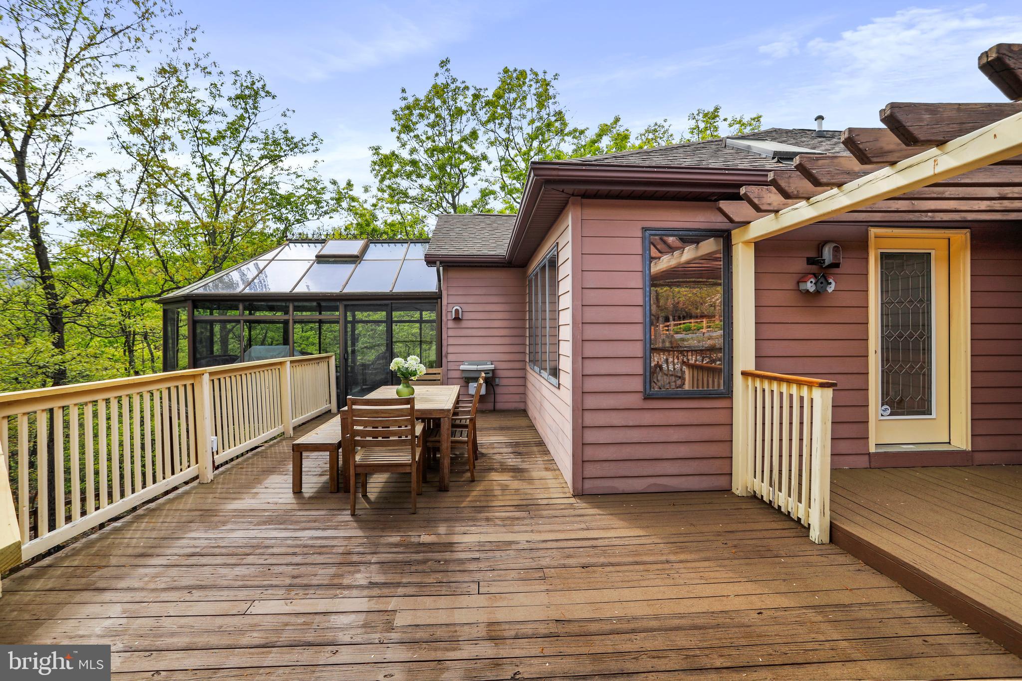 THE WOODS - Residential