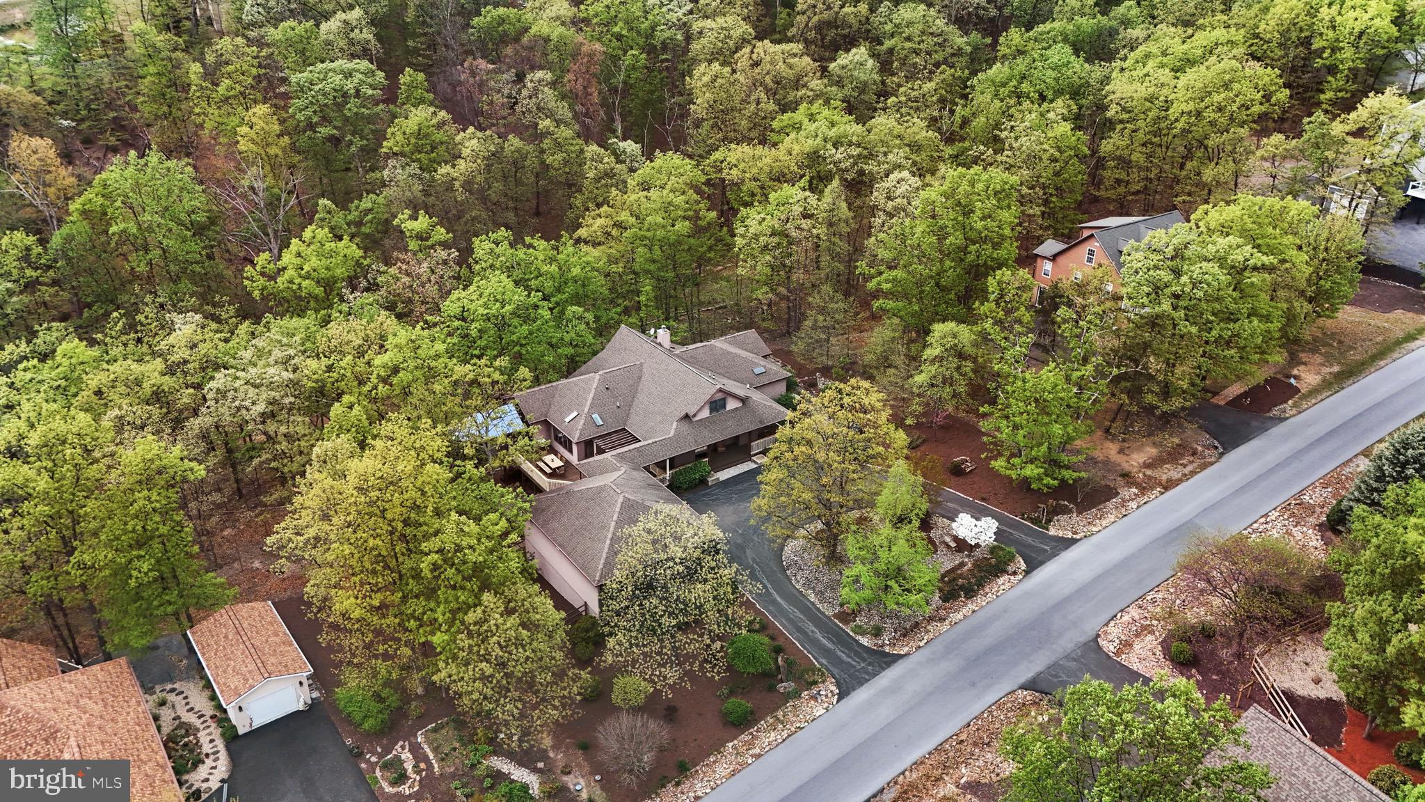 THE WOODS - Residential