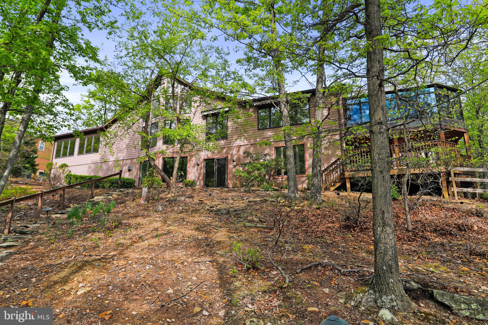 THE WOODS - Residential