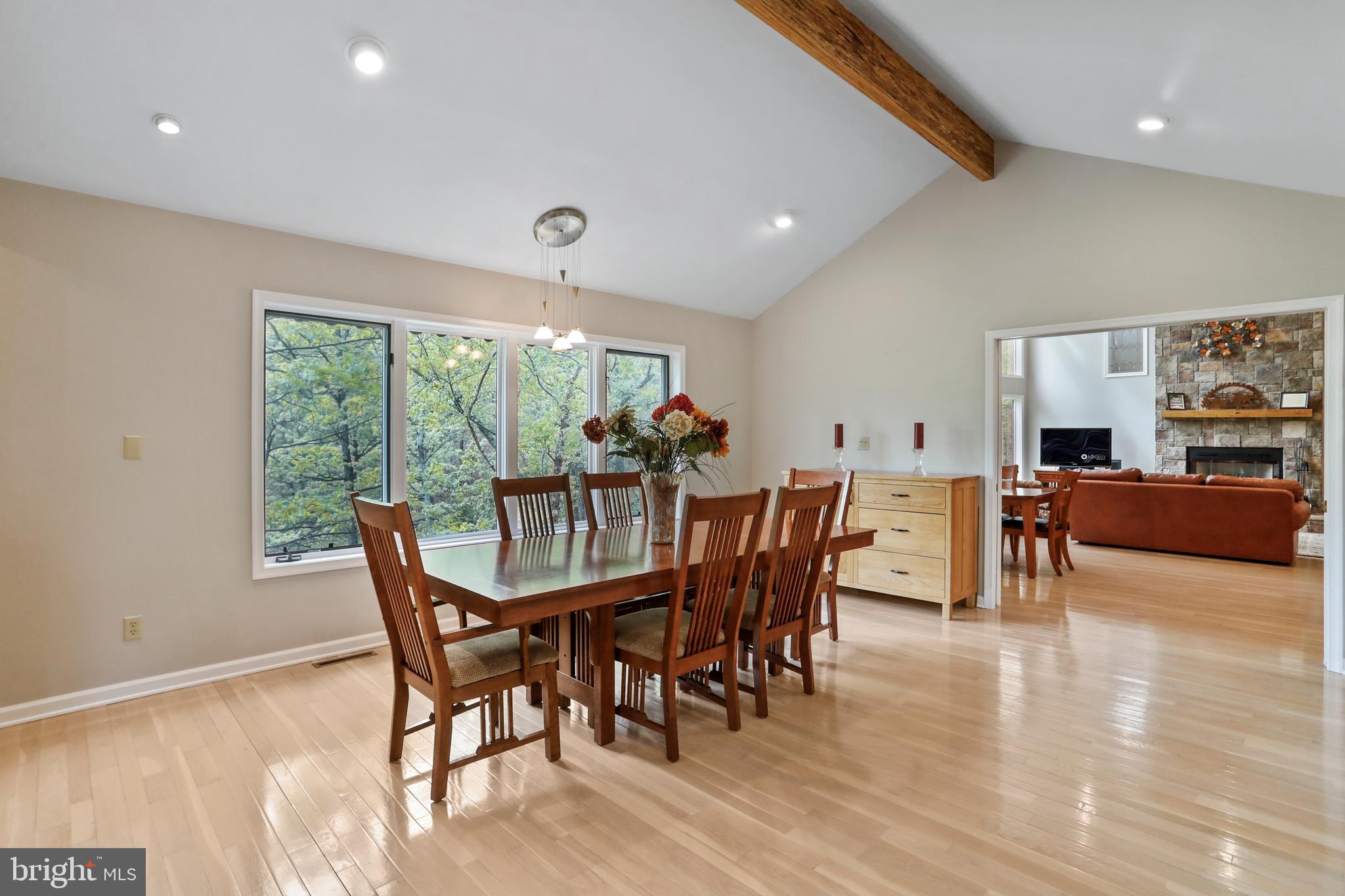 THE WOODS - Residential