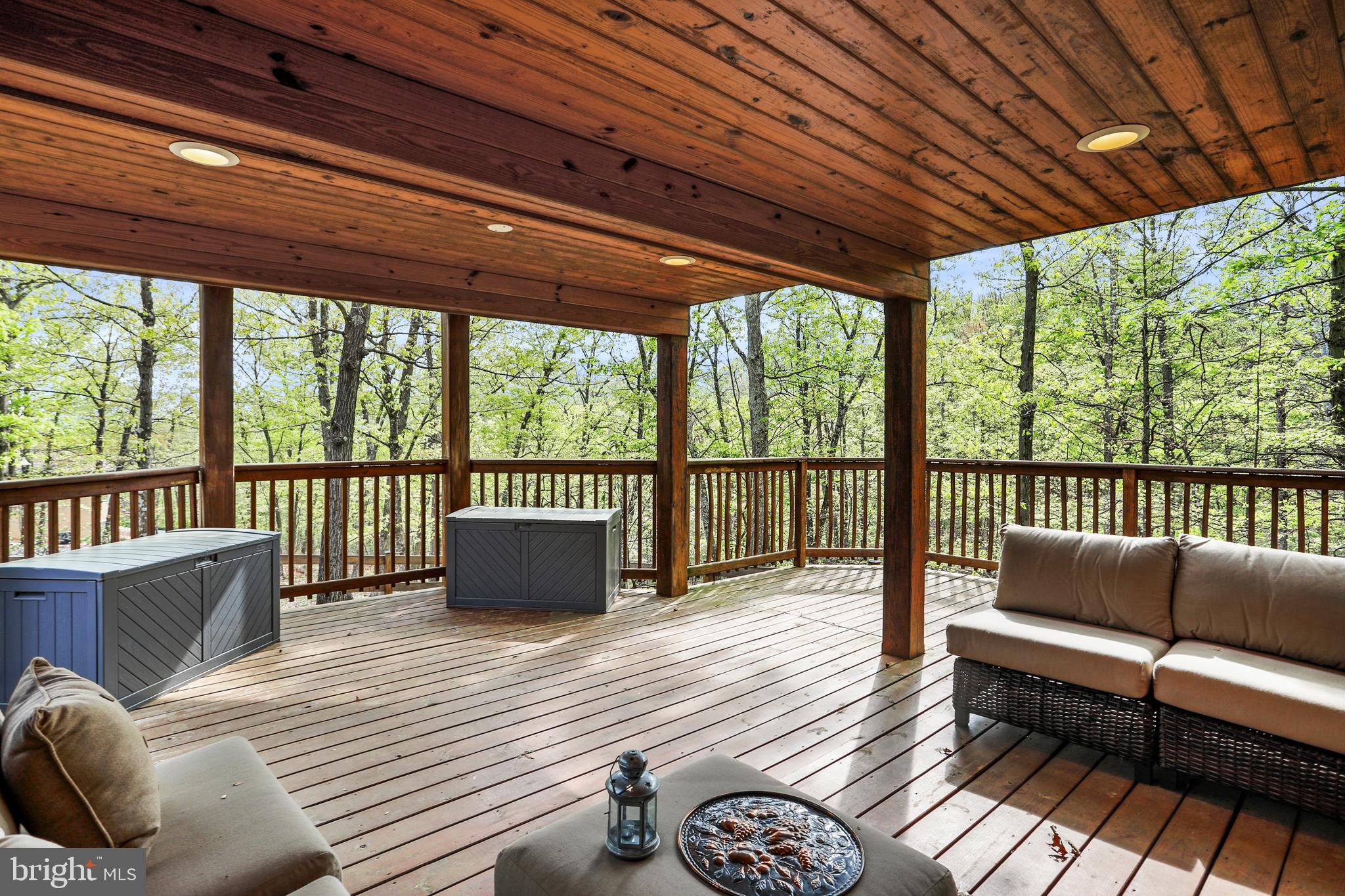 THE WOODS - Residential