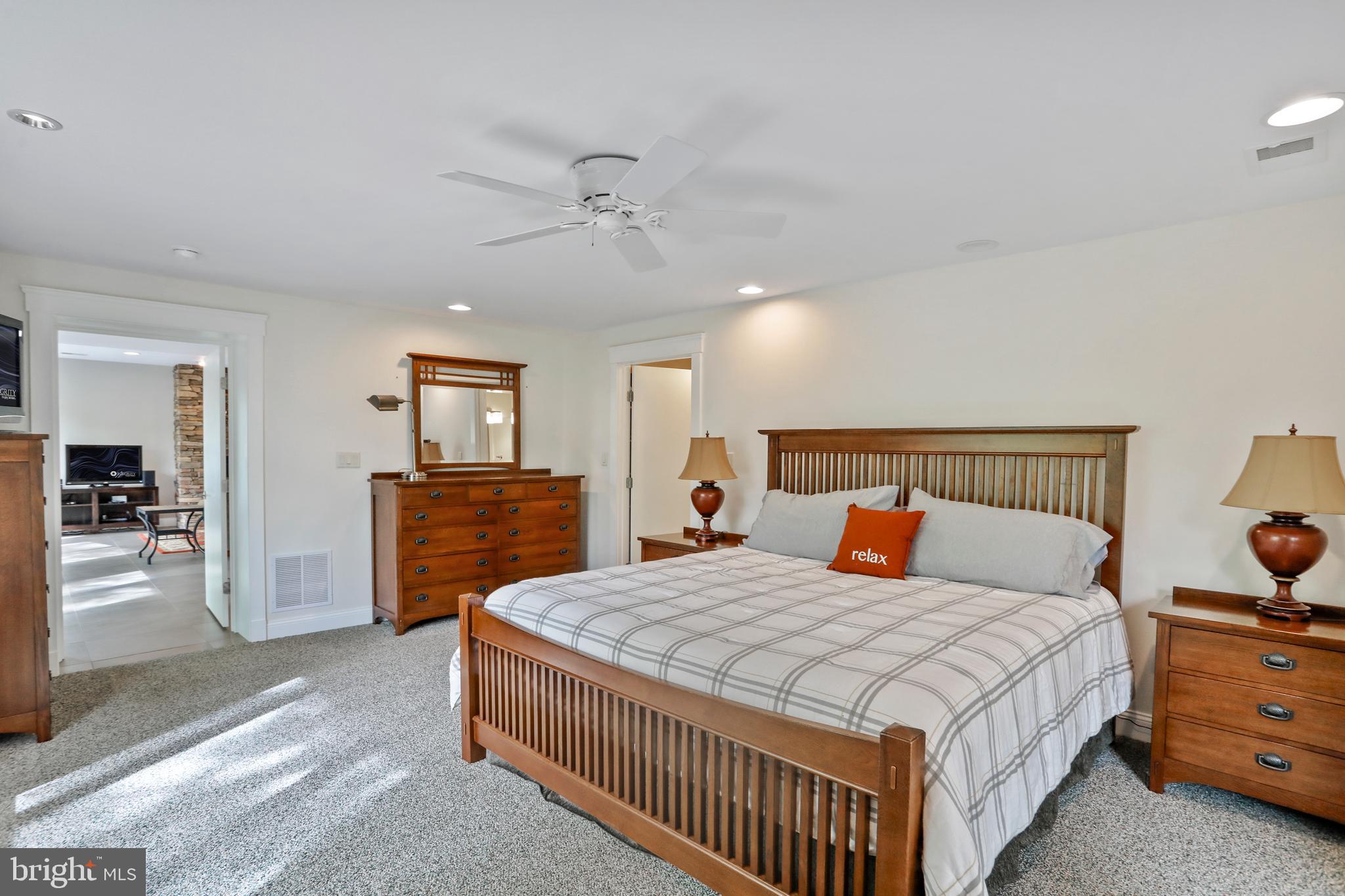 THE WOODS - Residential