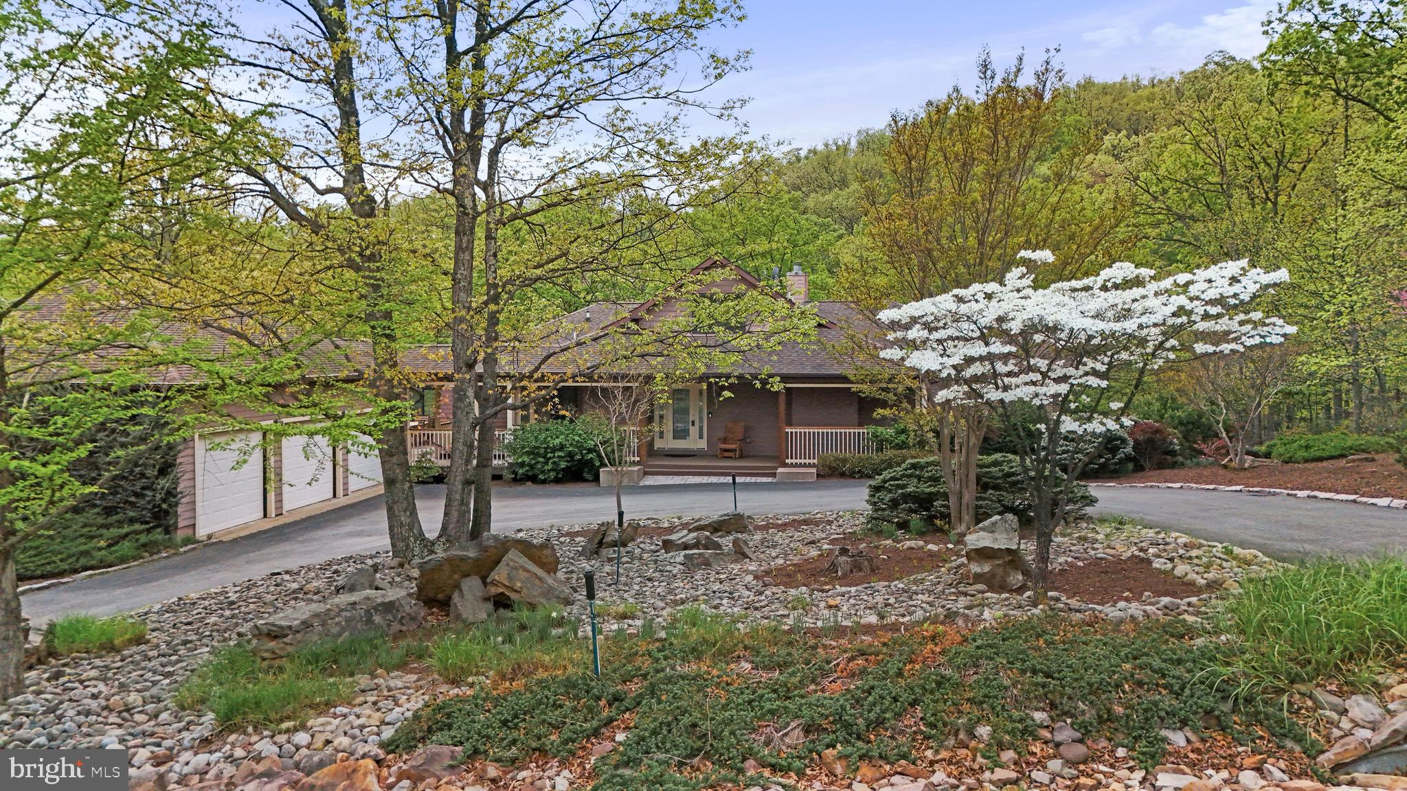 120 LOOKOUT RIDGE