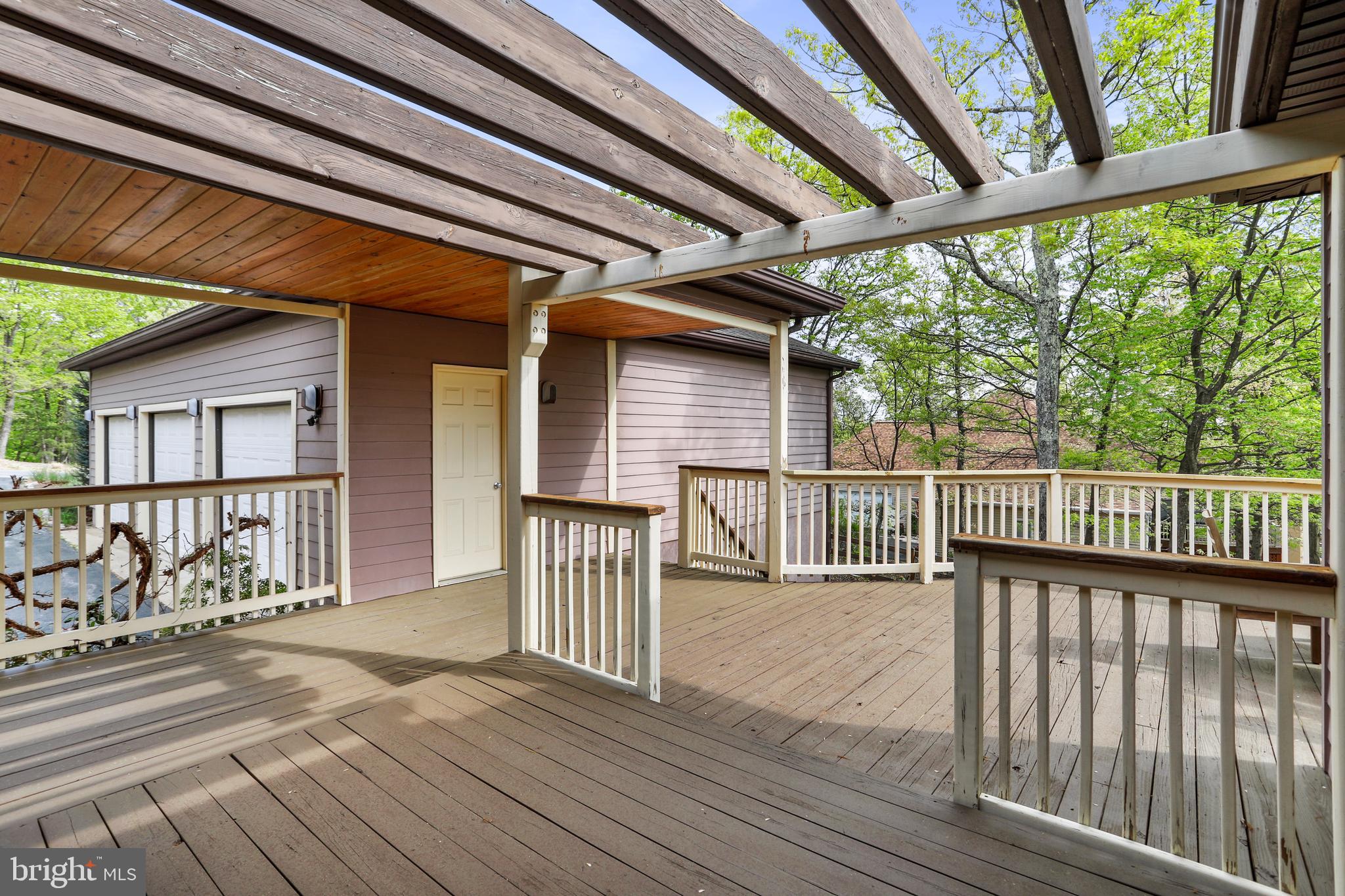 THE WOODS - Residential