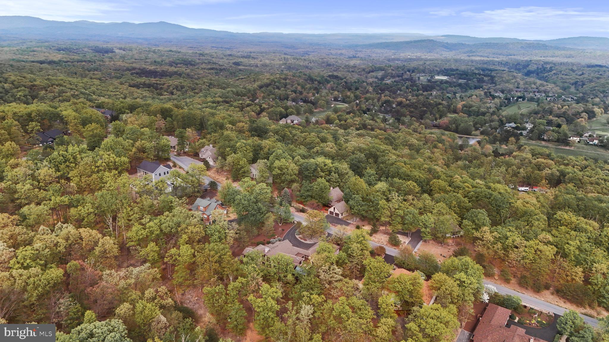 THE WOODS - Residential