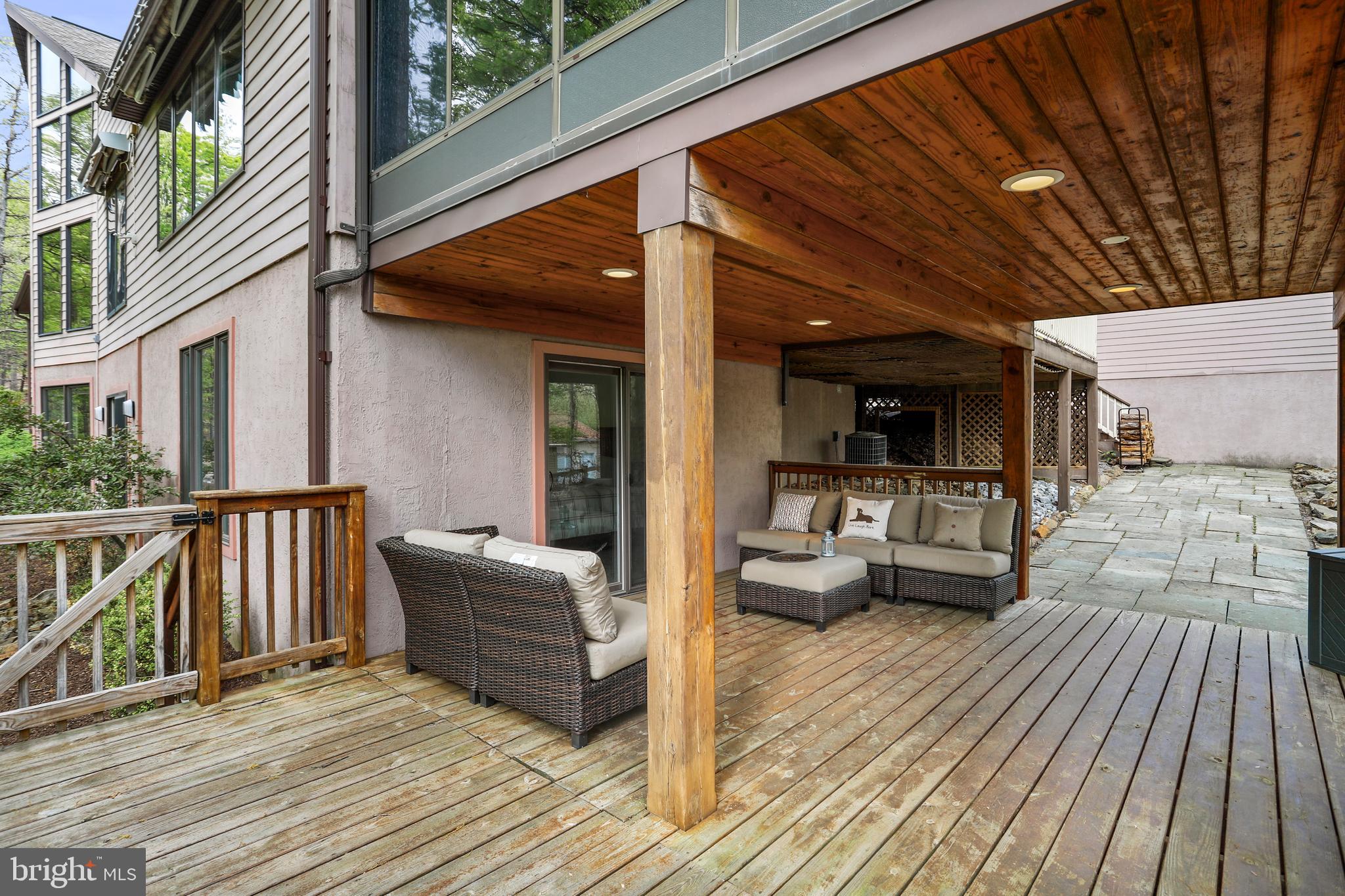 THE WOODS - Residential