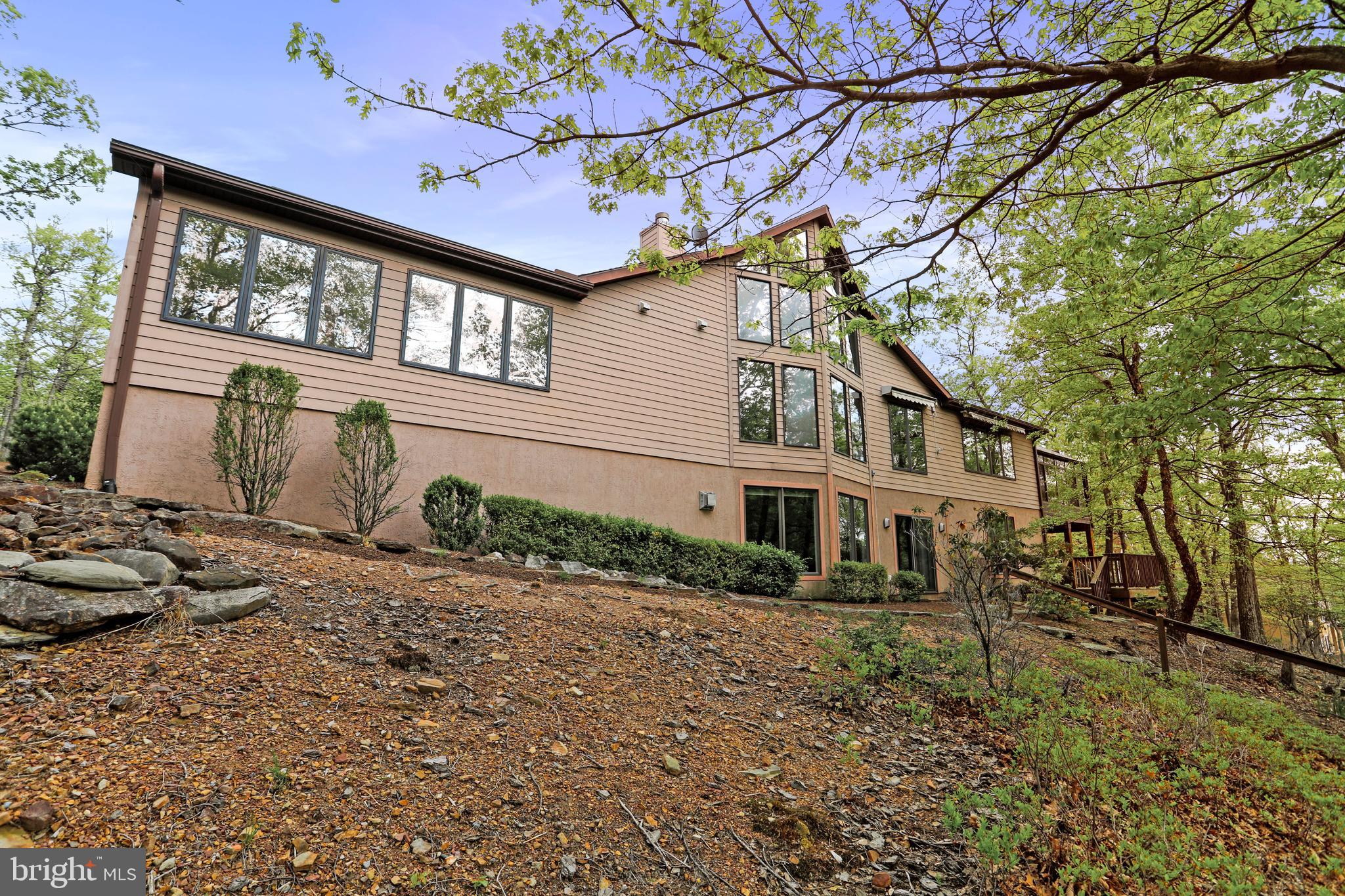 THE WOODS - Residential