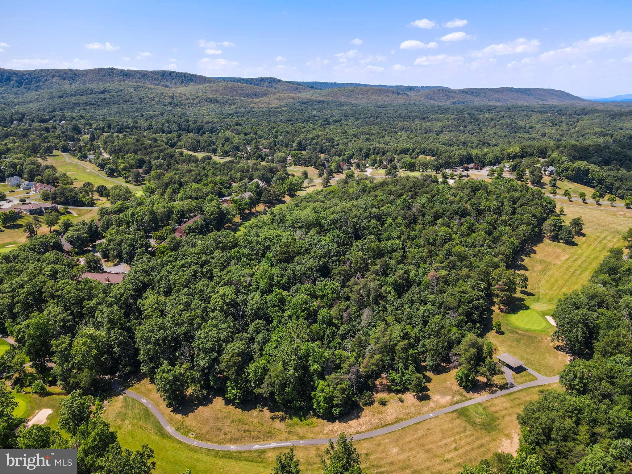 THE WOODS - Residential