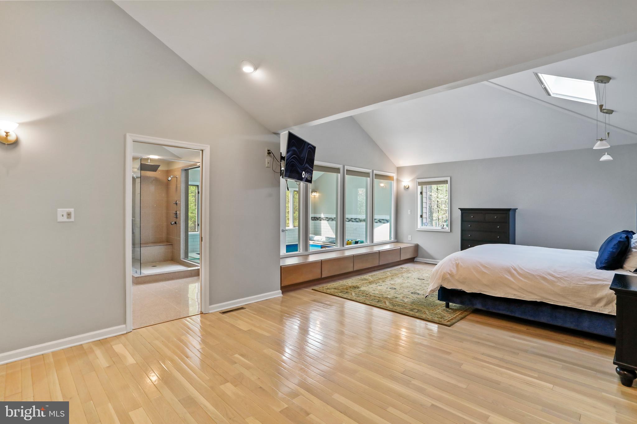 THE WOODS - Residential