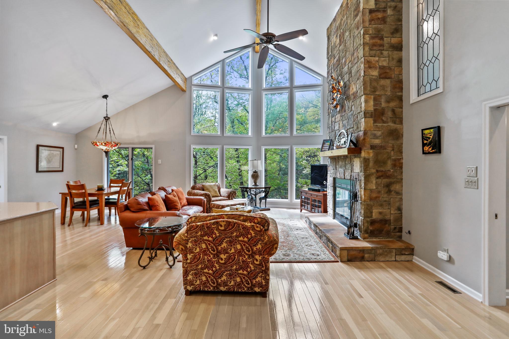 THE WOODS - Residential