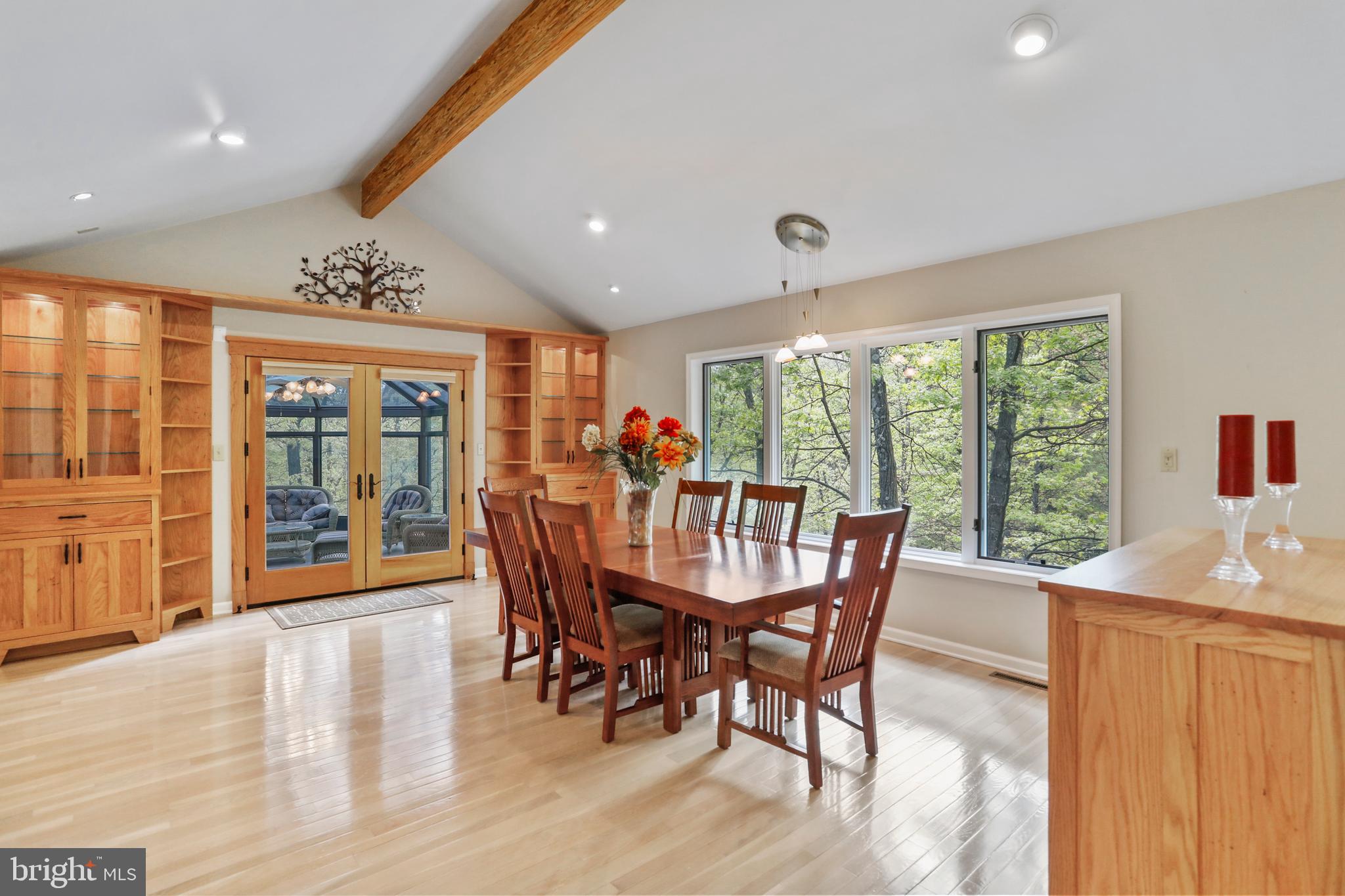 THE WOODS - Residential