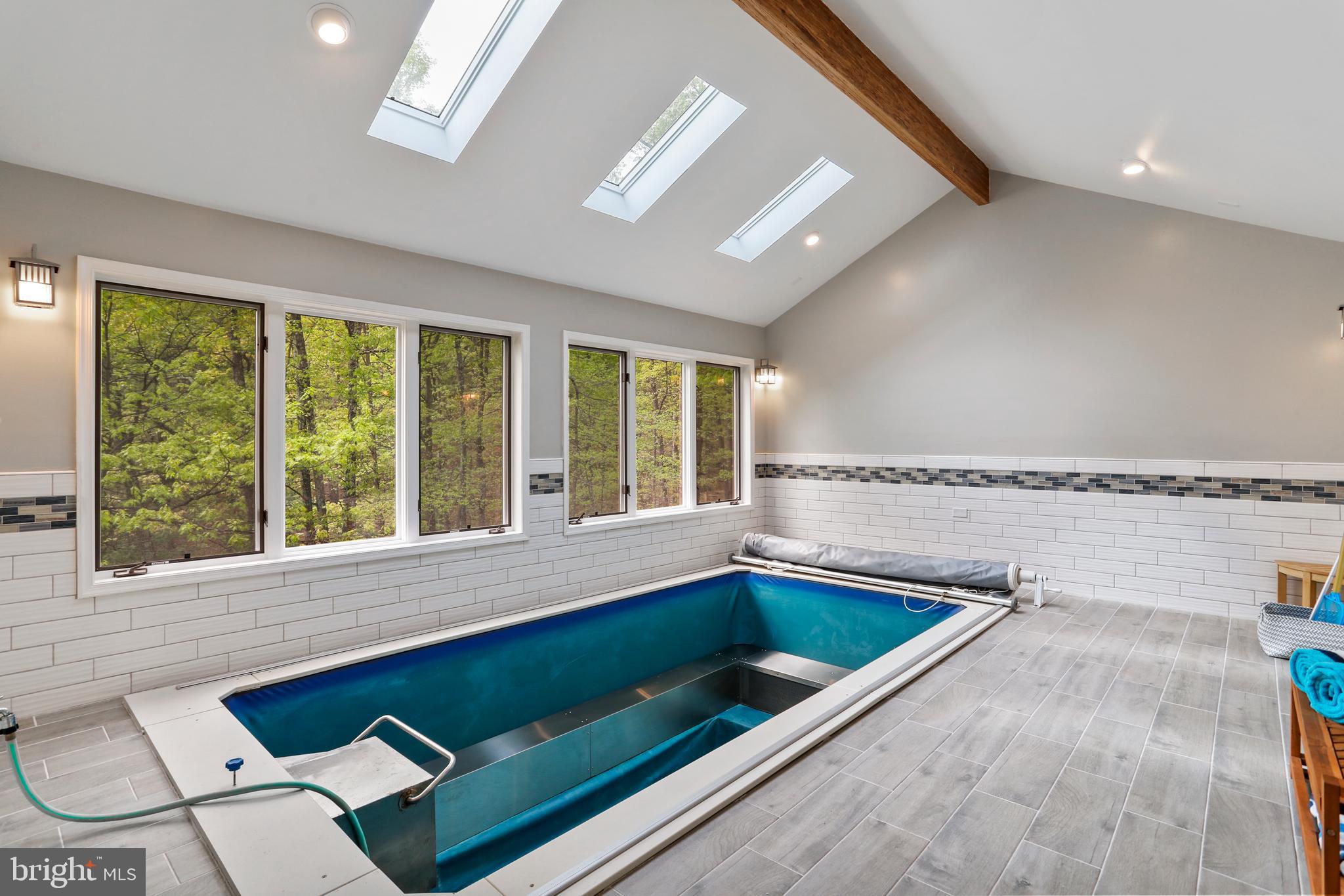 THE WOODS - Residential