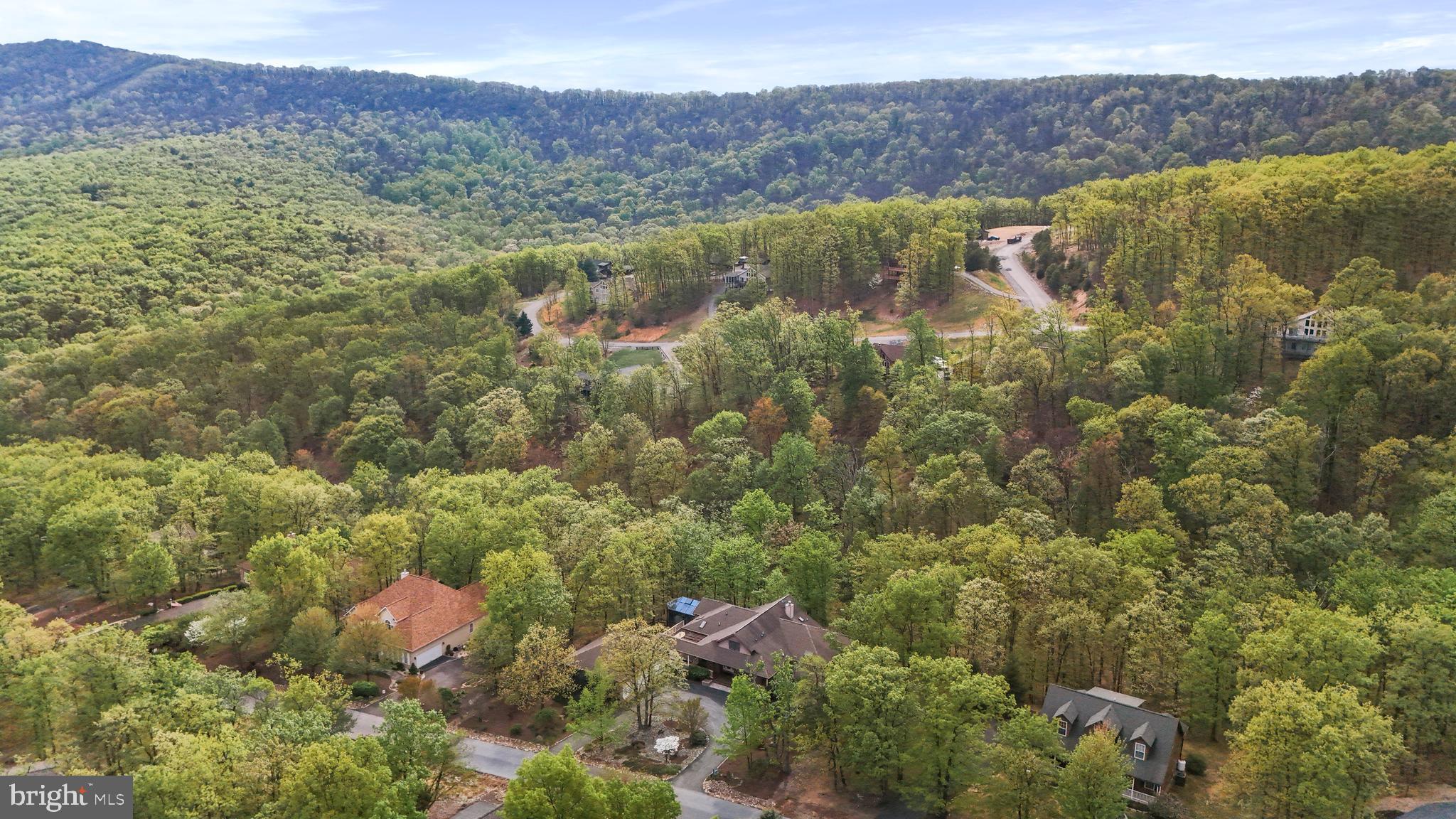 THE WOODS - Residential