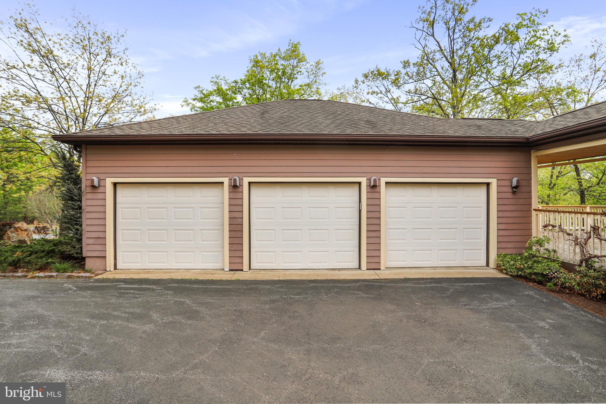 THE WOODS - Residential