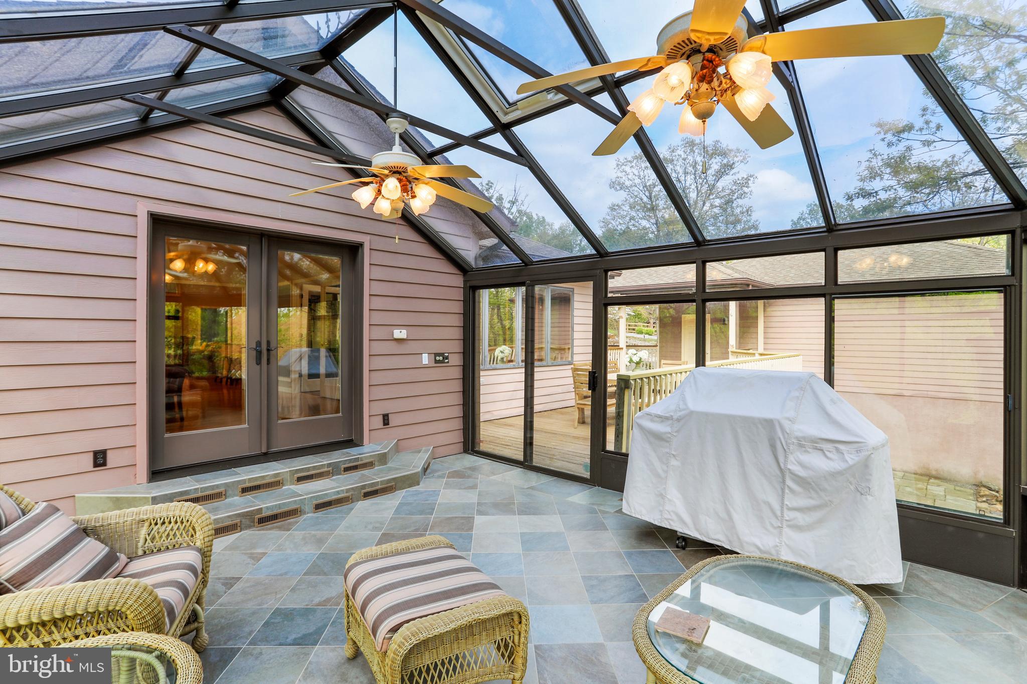 THE WOODS - Residential