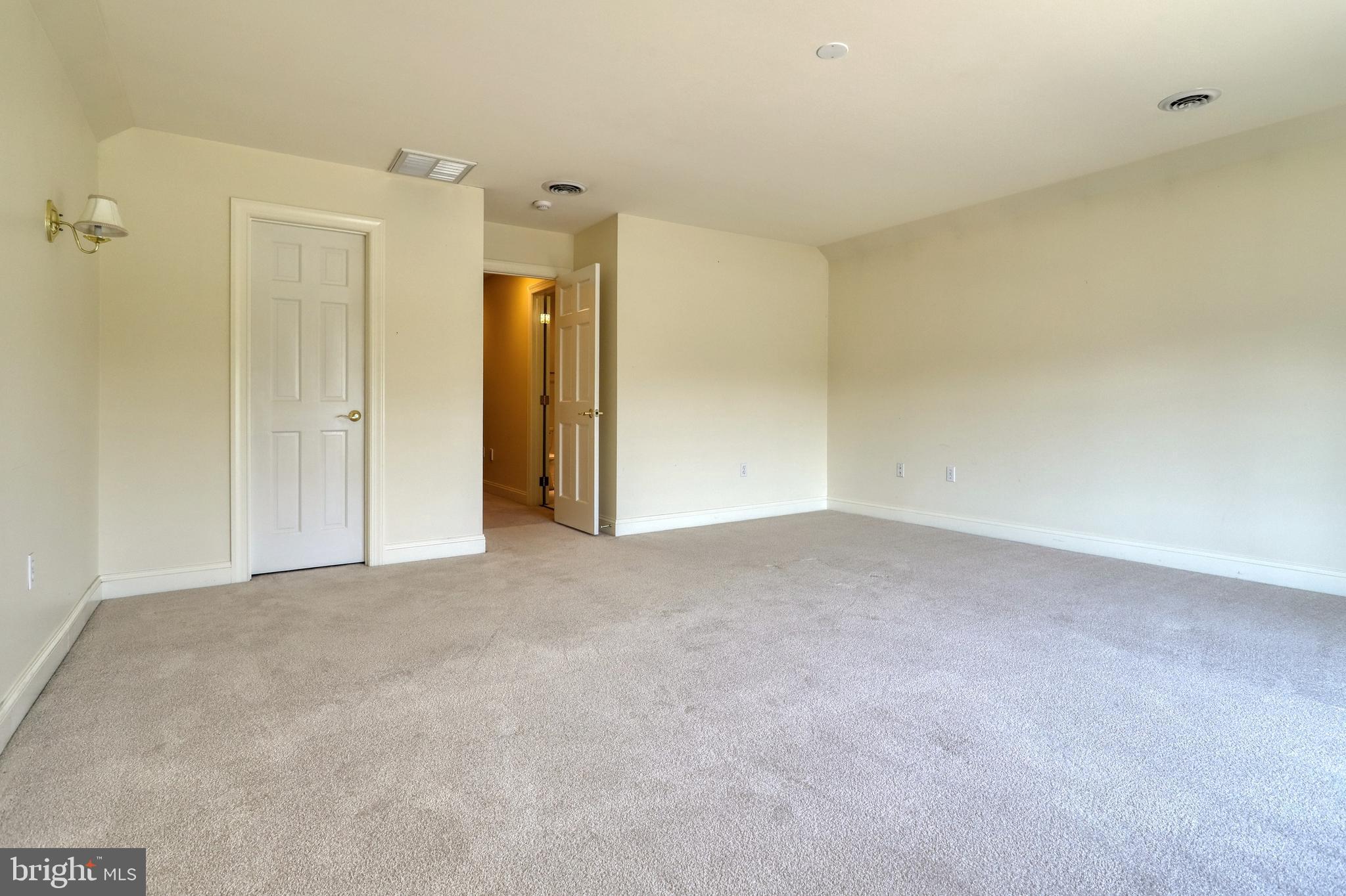 BRITTANY II - Residential