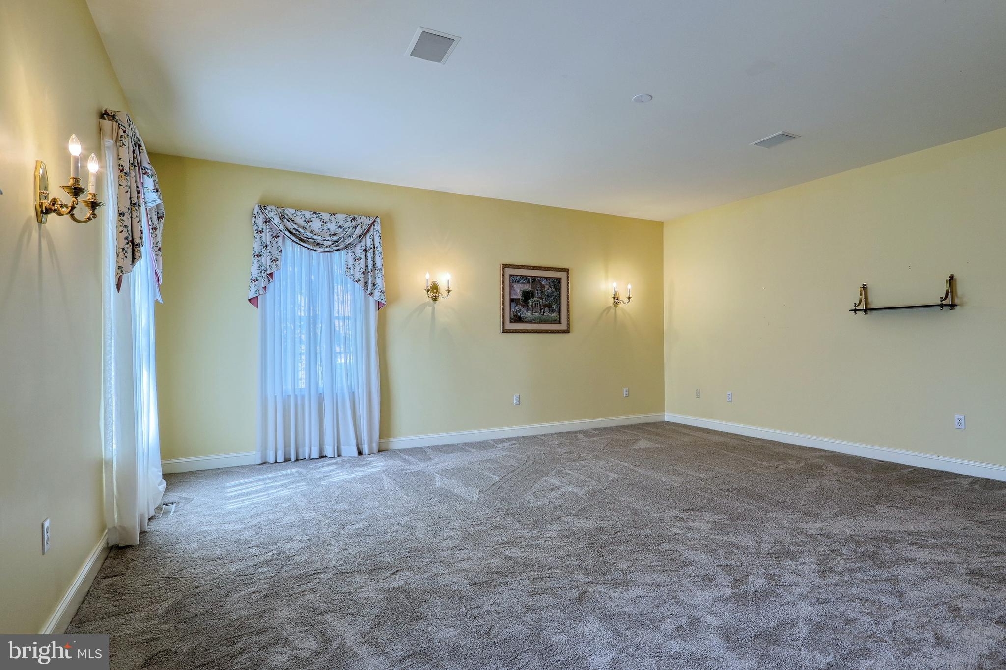 BRITTANY II - Residential