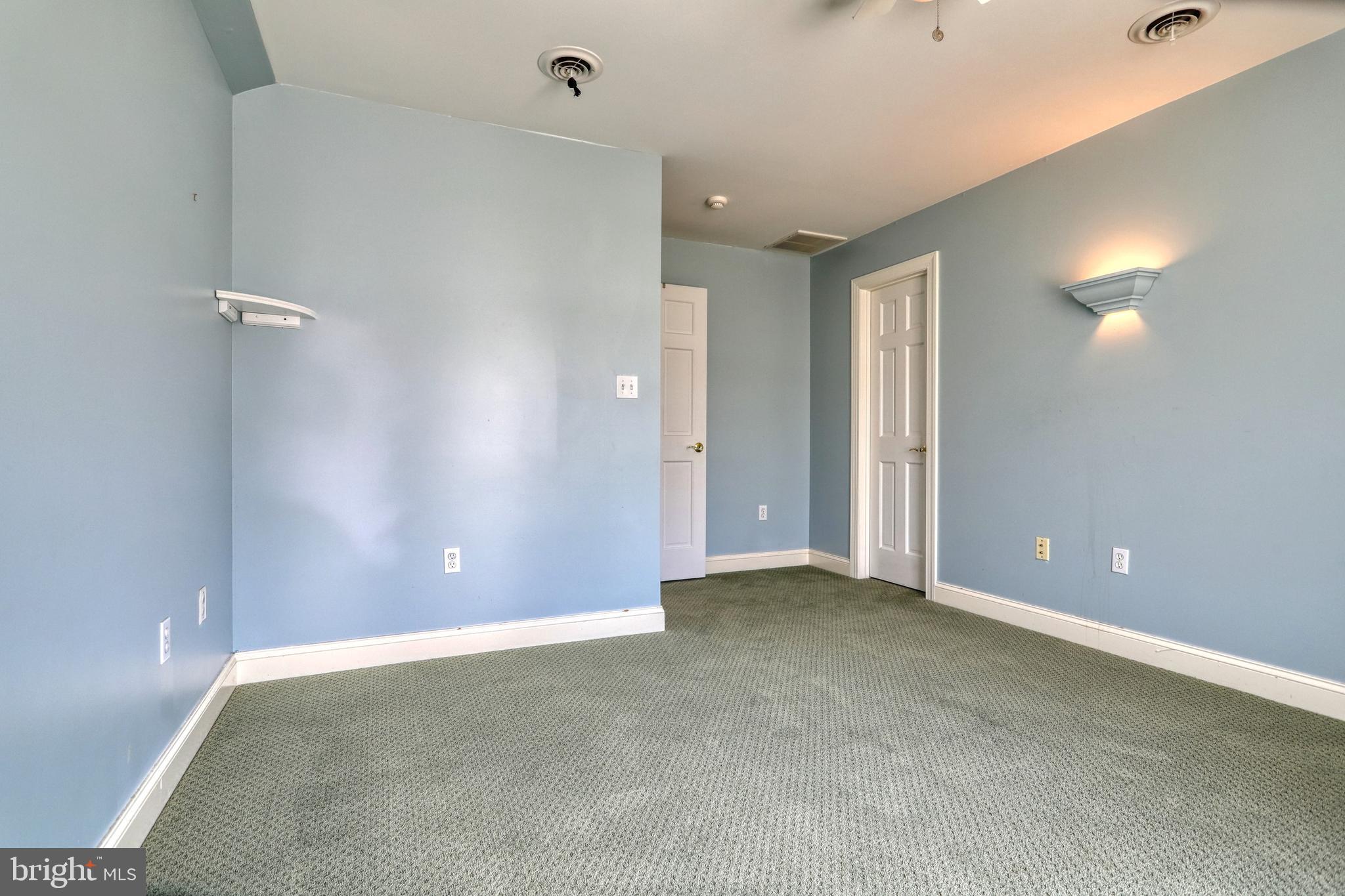 BRITTANY II - Residential