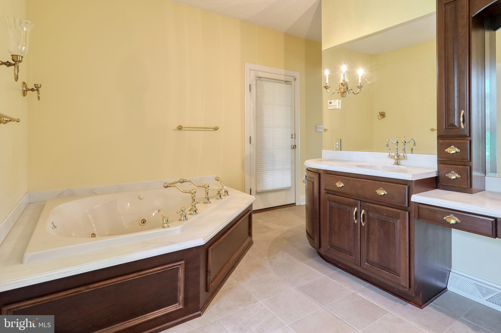 BRITTANY II - Residential