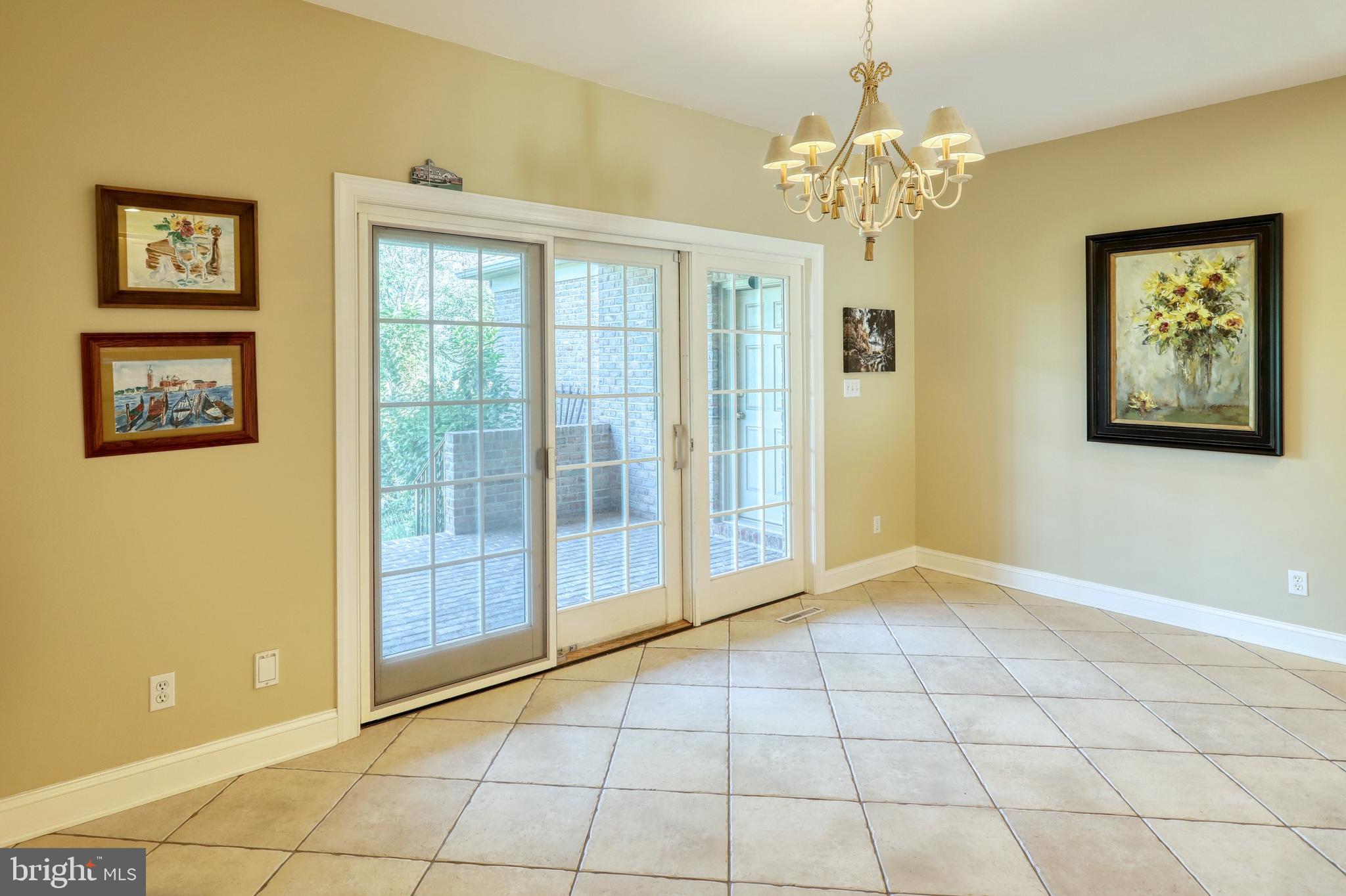 BRITTANY II - Residential