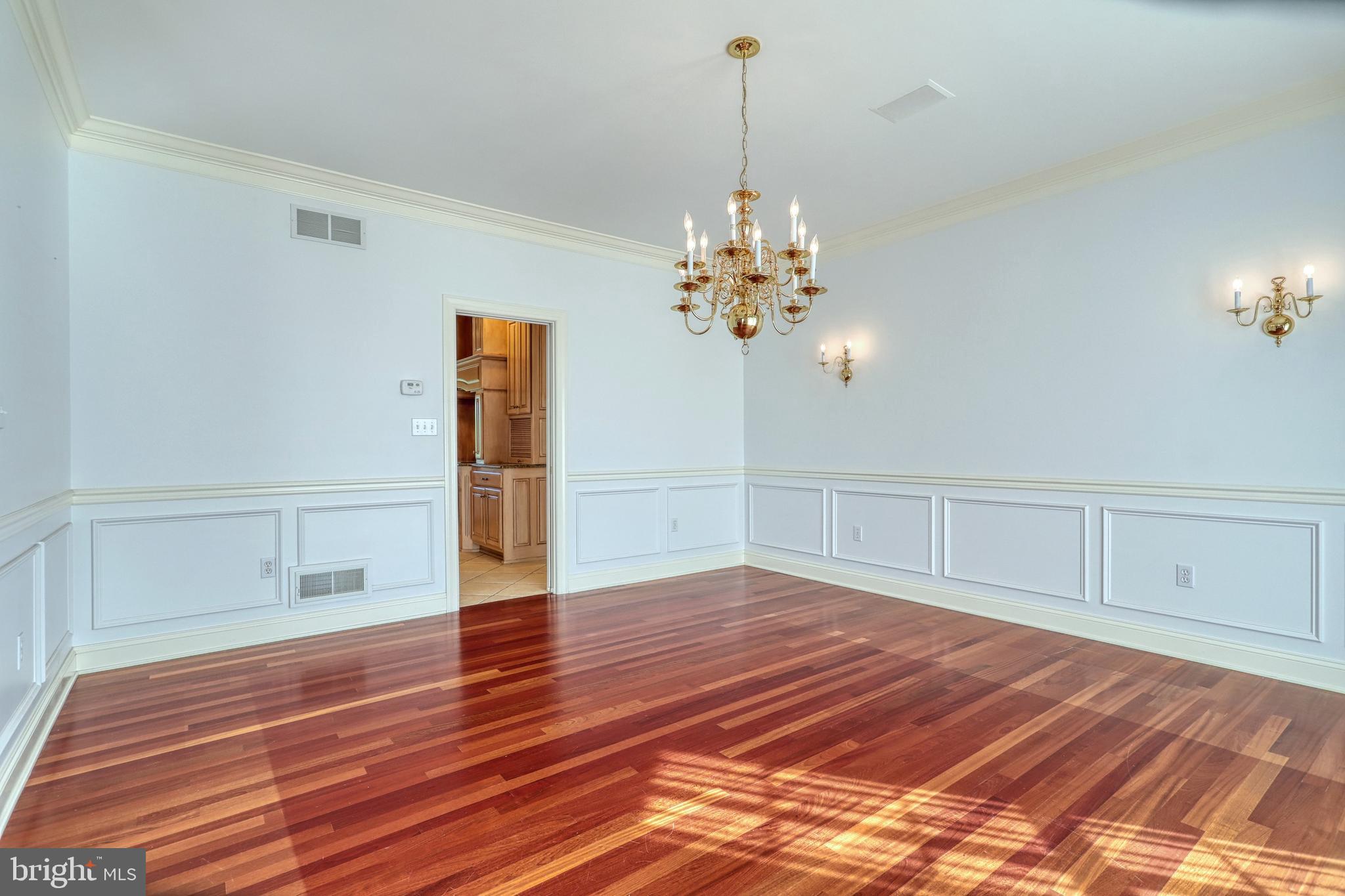 BRITTANY II - Residential