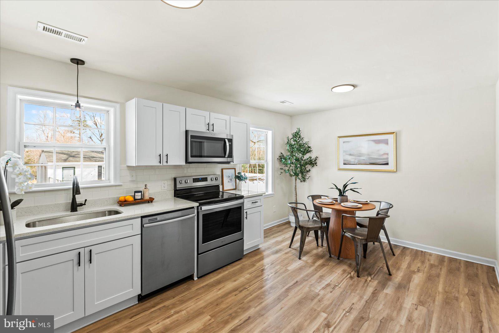 SHADY LANE - Residential