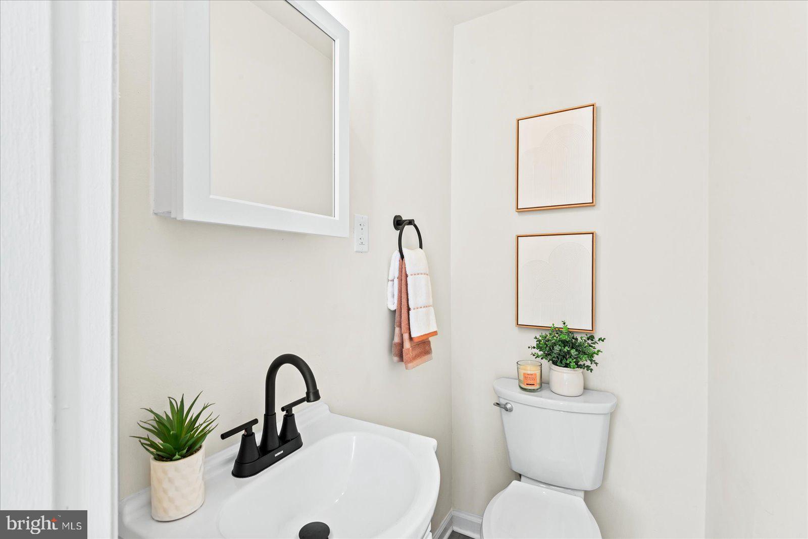 SHADY LANE - Residential