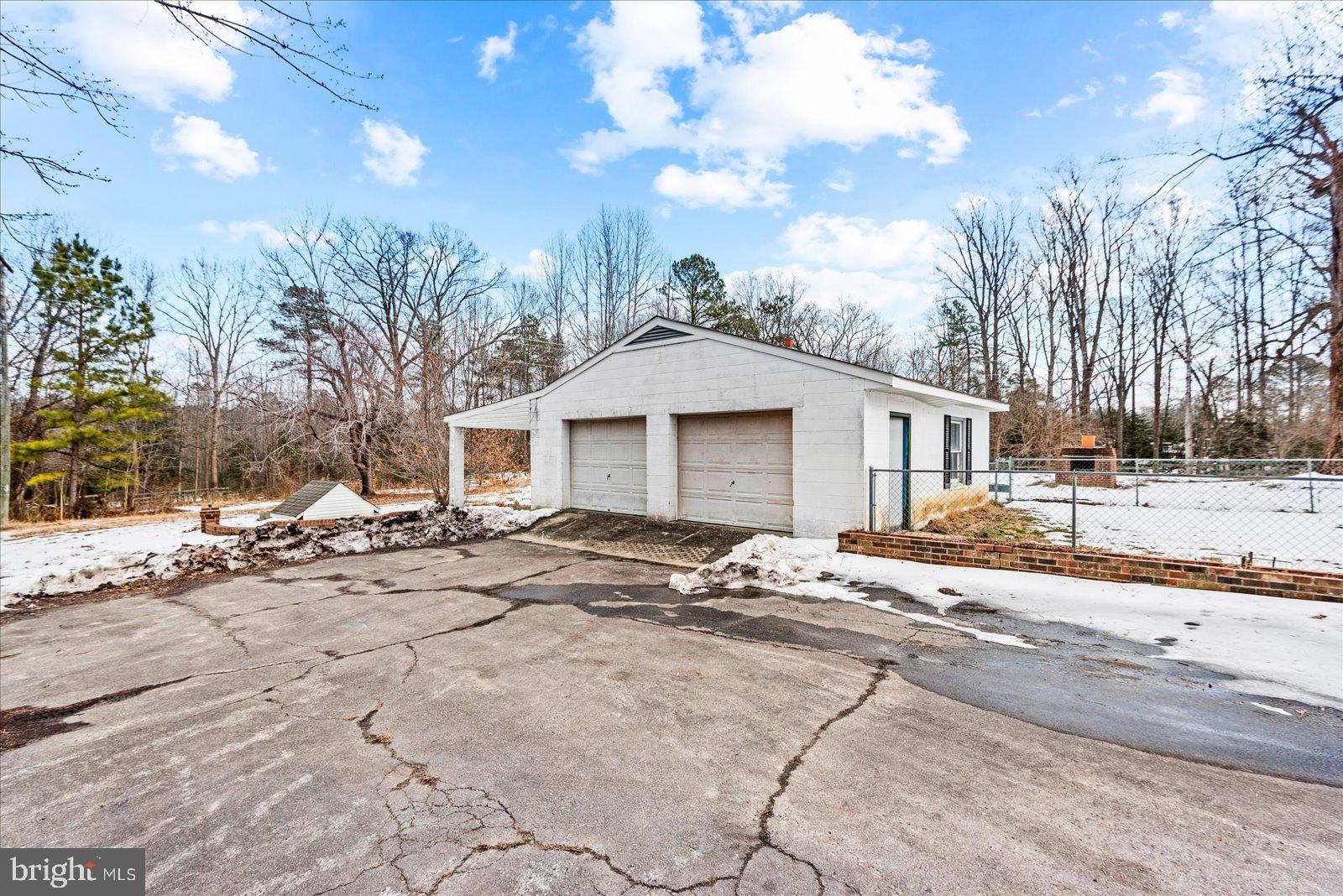 SHADY LANE - Residential