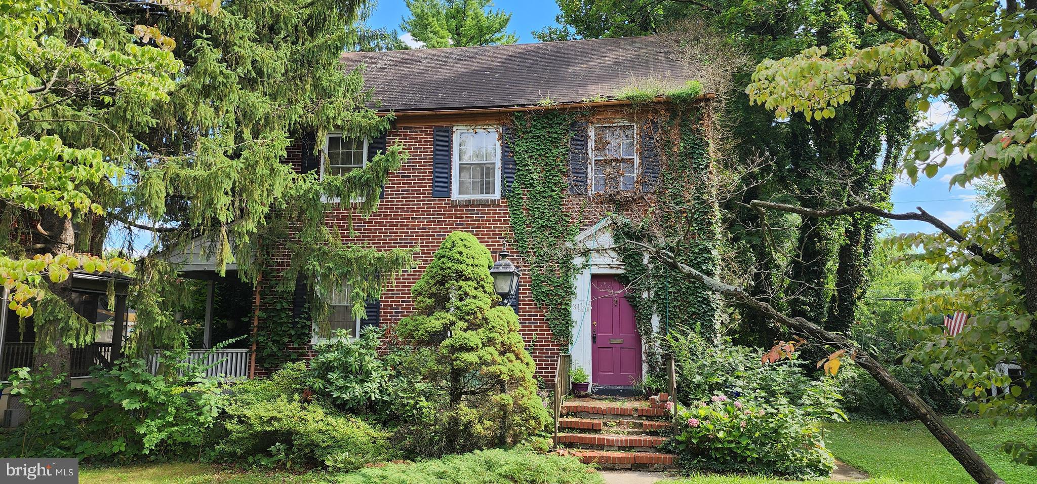 31 E IRVIN AVENUE