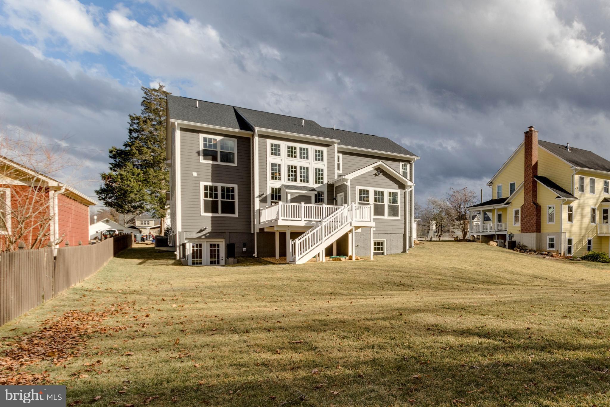 CABIN JOHN PARK - Residential