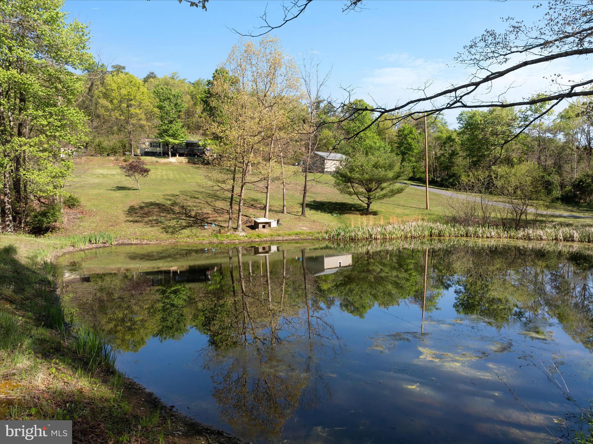HOOVER MOUNTAIN - Residential