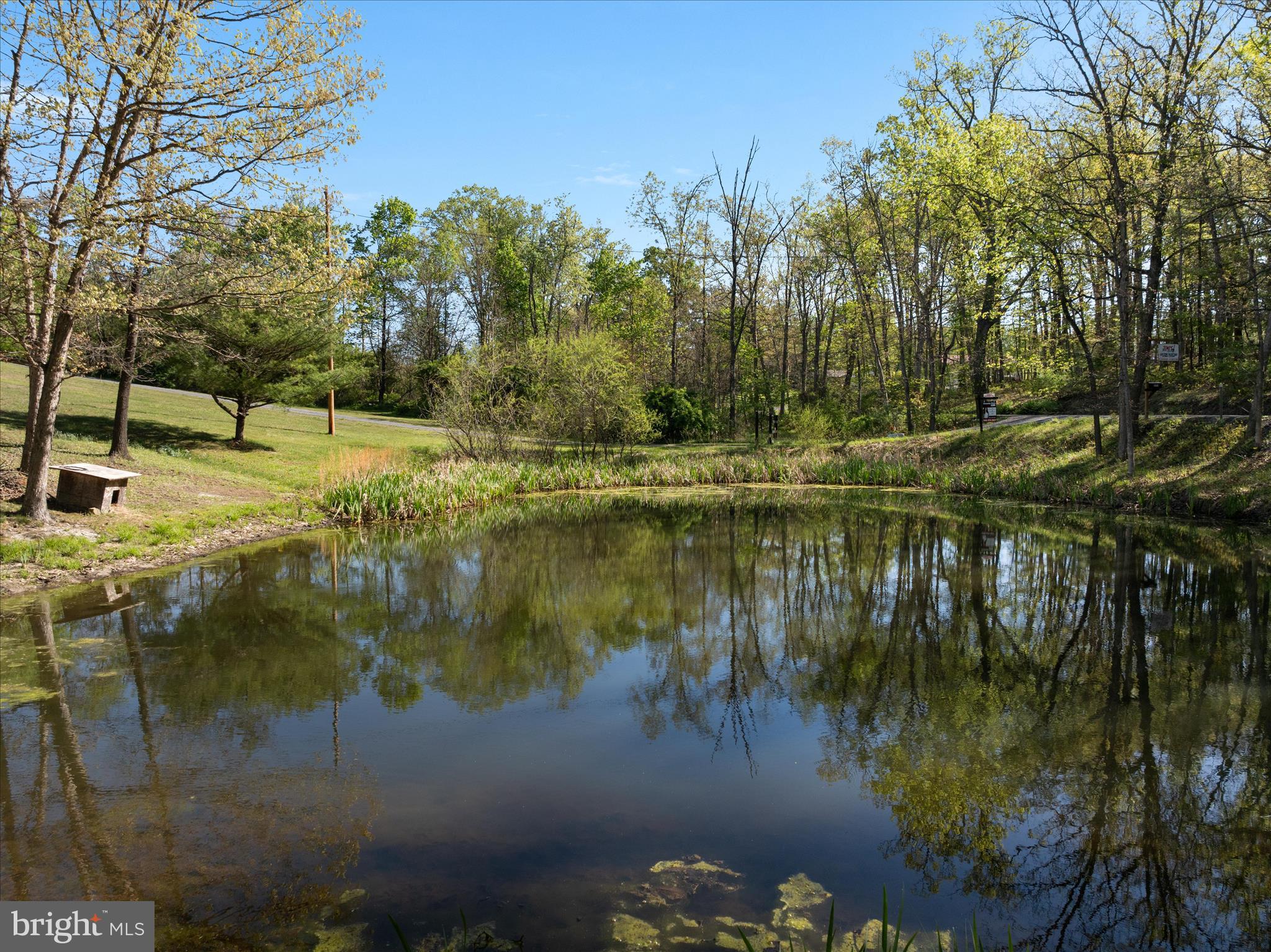 HOOVER MOUNTAIN - Residential