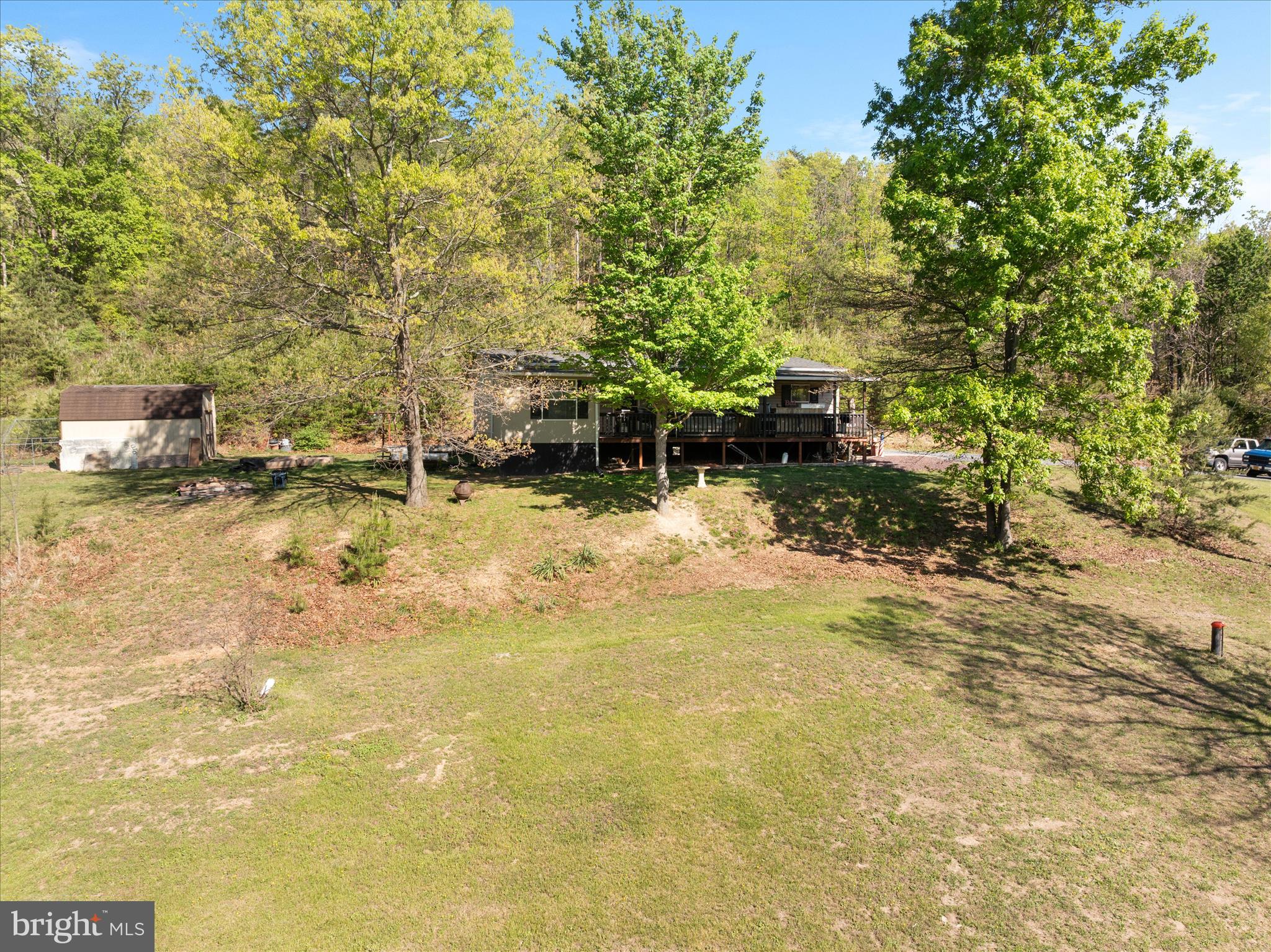 HOOVER MOUNTAIN - Residential