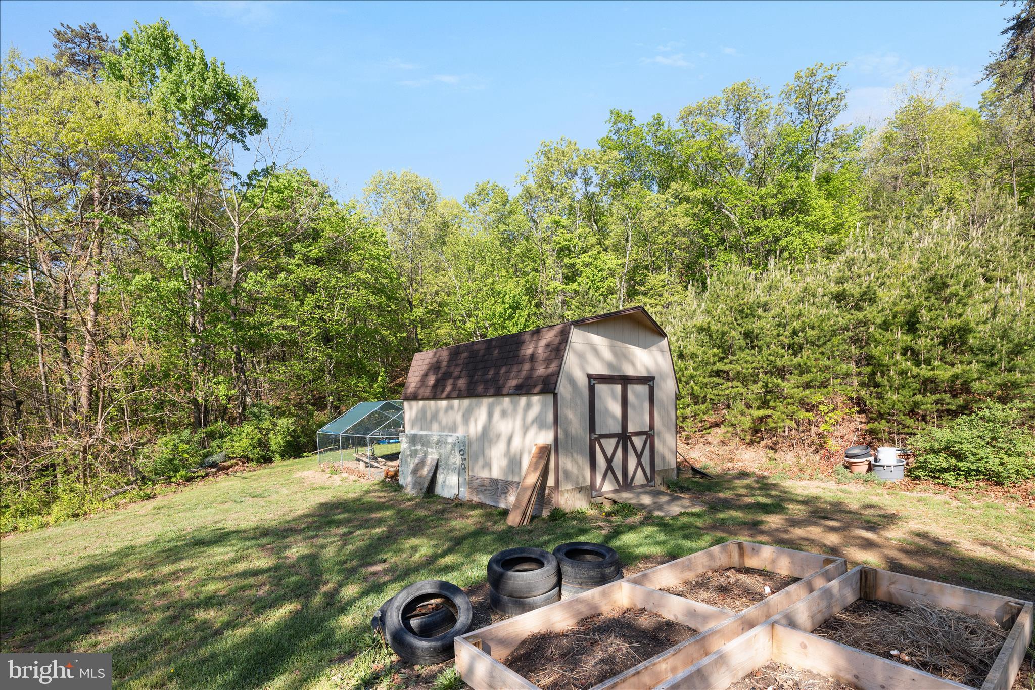 HOOVER MOUNTAIN - Residential