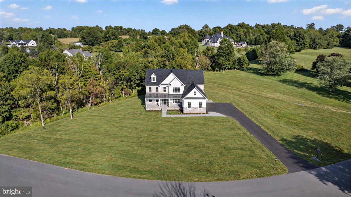 1120 WANDA LANE