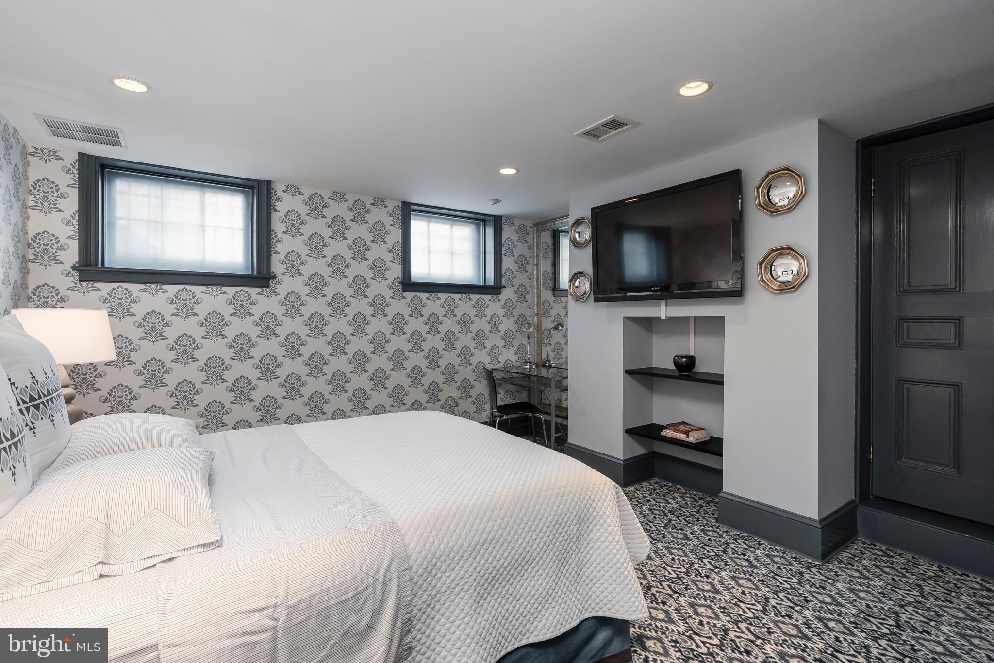 HISTORIC DISTRICT - Residential