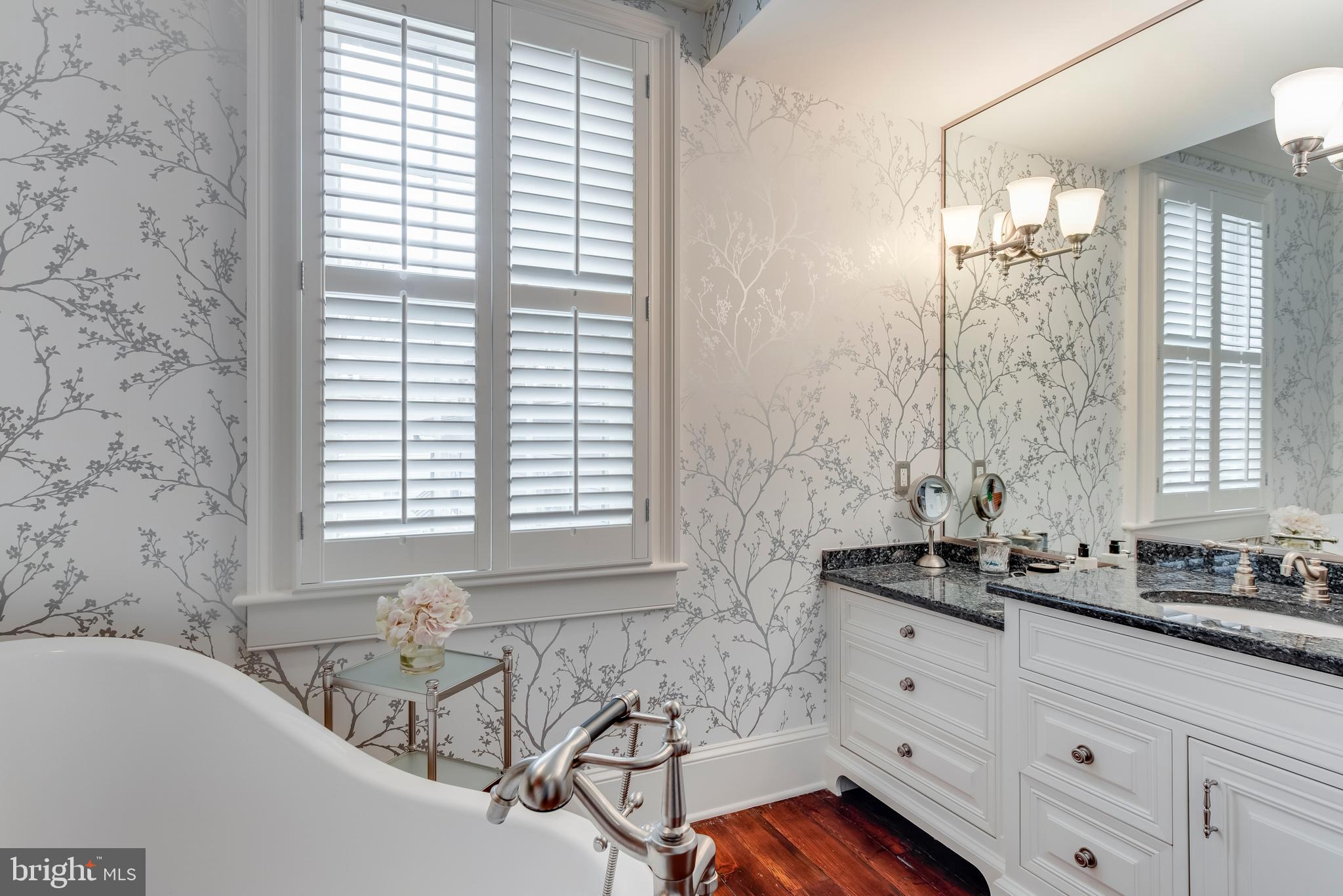 HISTORIC DISTRICT - Residential